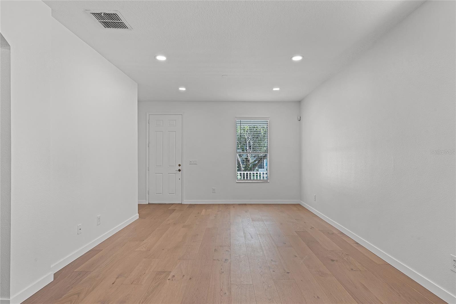 Image 14 of 56 For 14726 Clarkson Drive