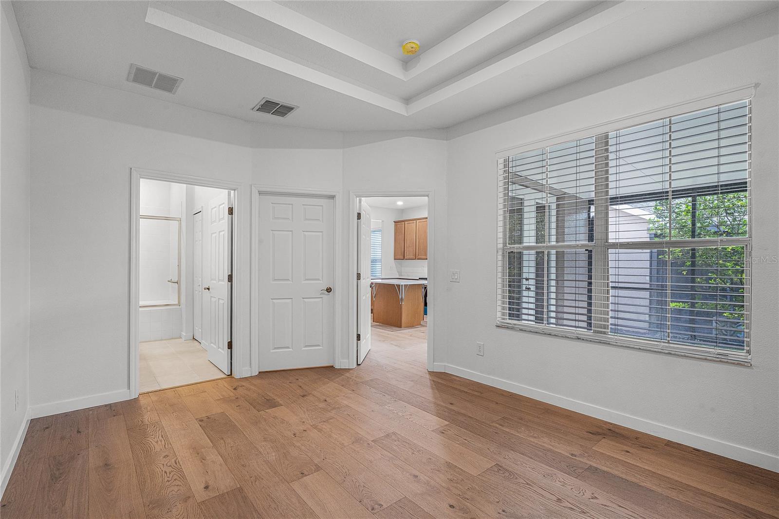 Image 19 of 56 For 14726 Clarkson Drive