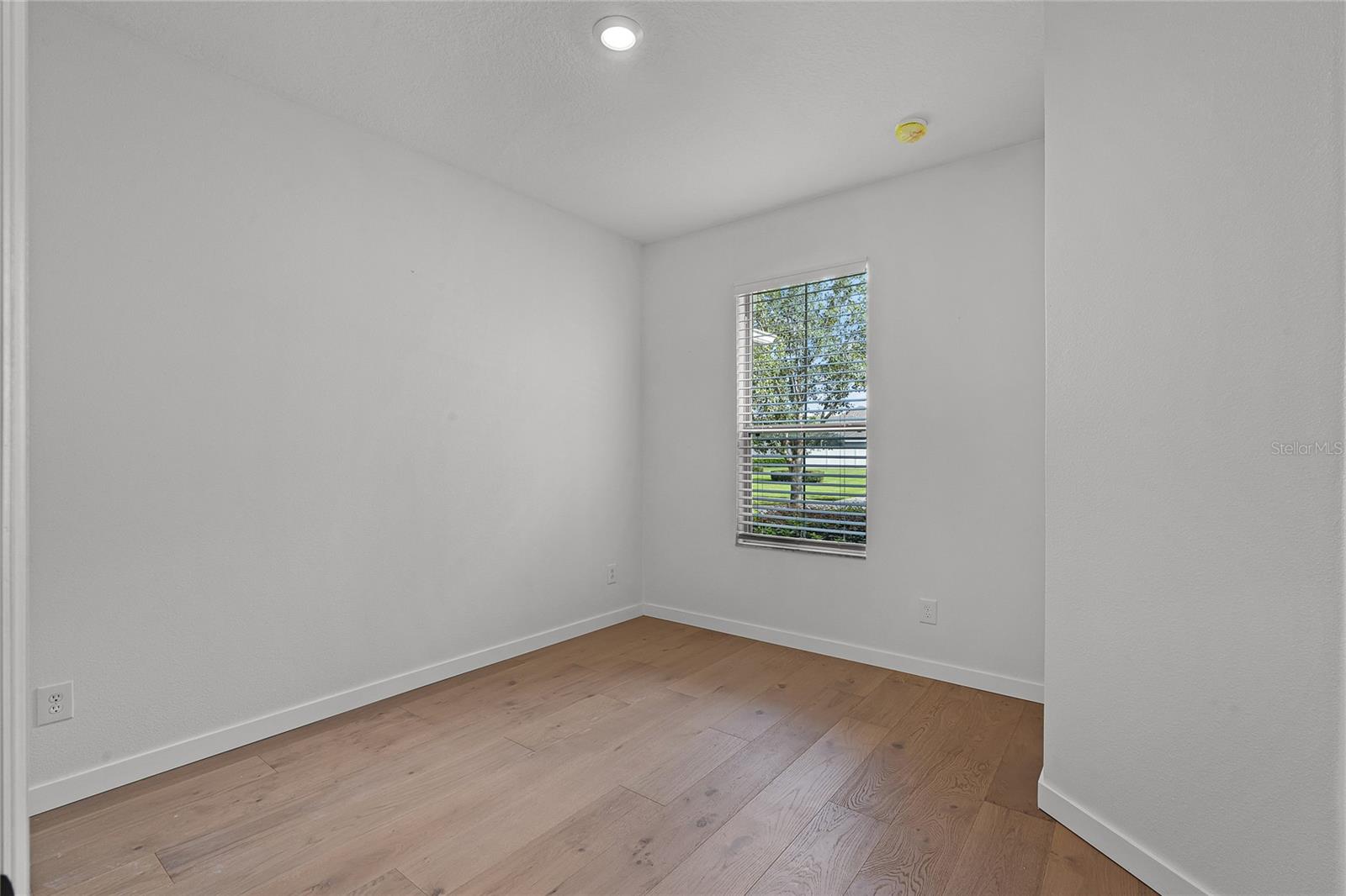 Image 23 of 56 For 14726 Clarkson Drive