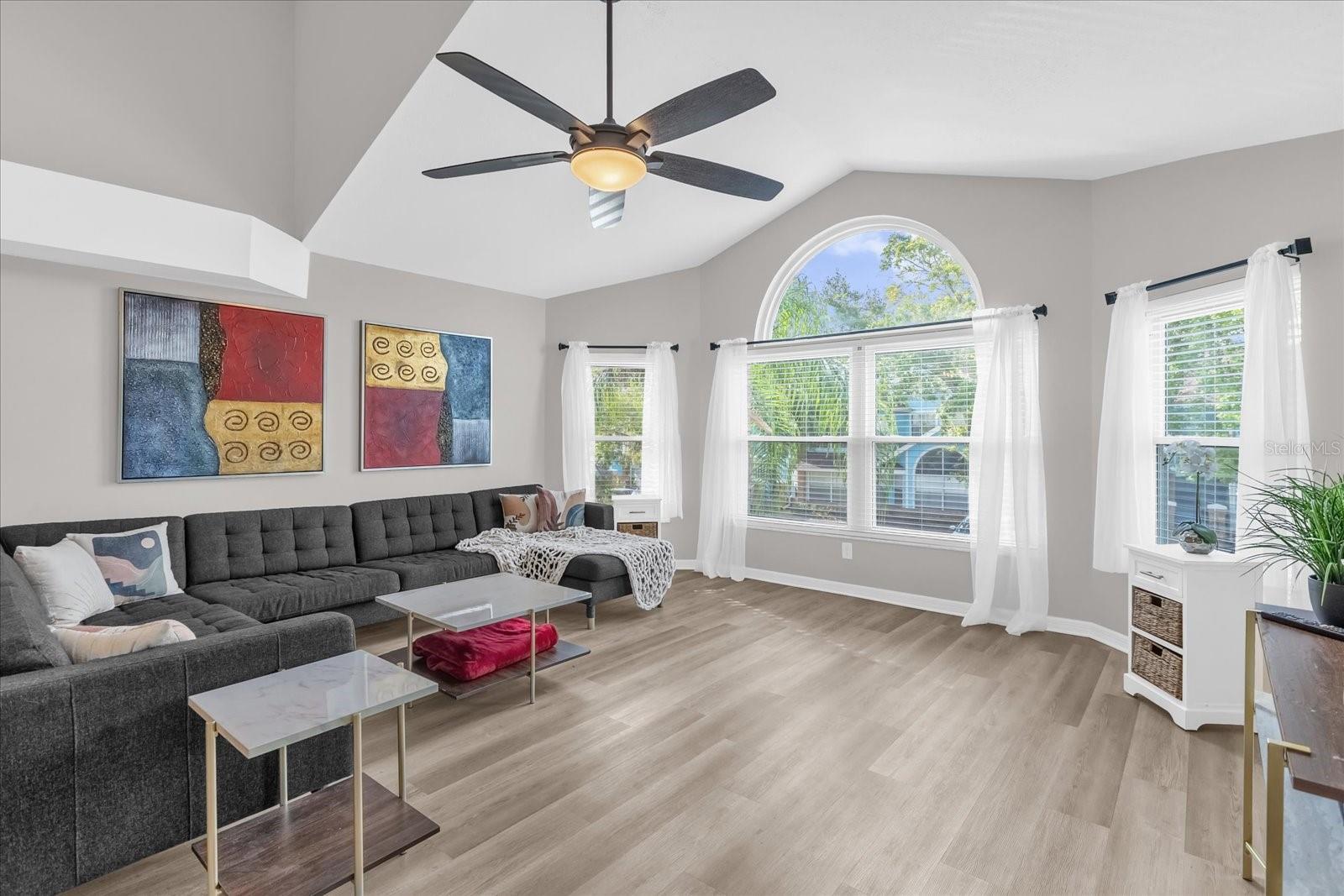 Image 3 of 40 For 2743 Poinciana Boulevard 62