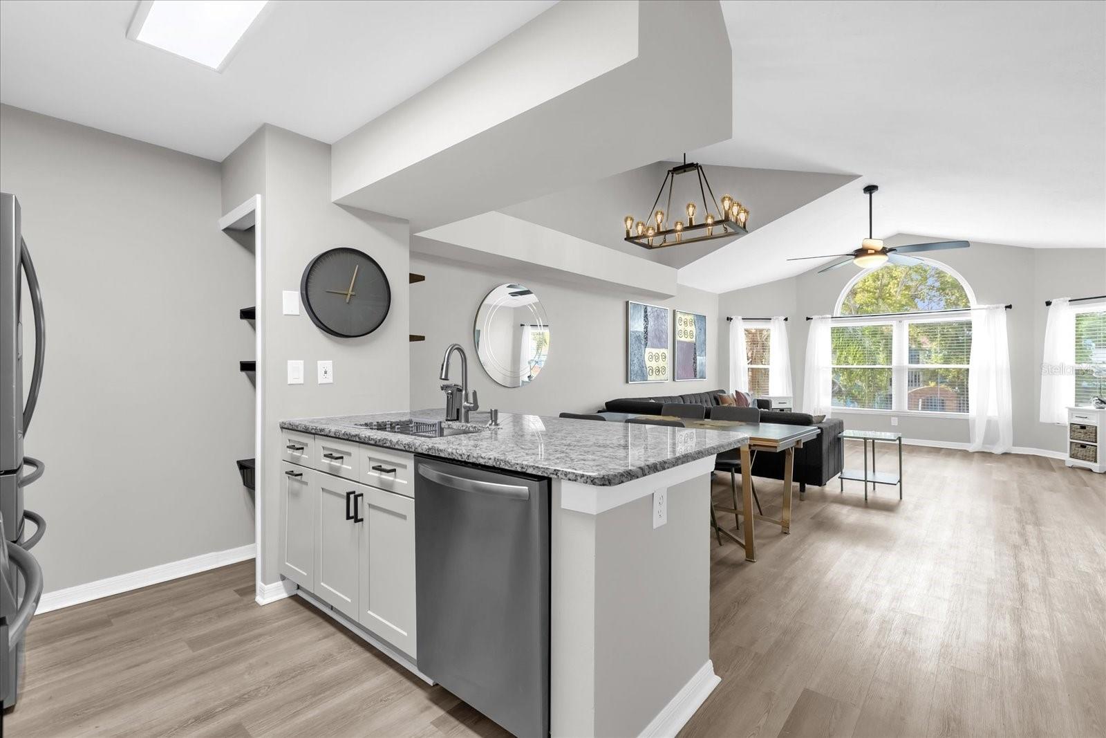 Image 7 of 40 For 2743 Poinciana Boulevard 62
