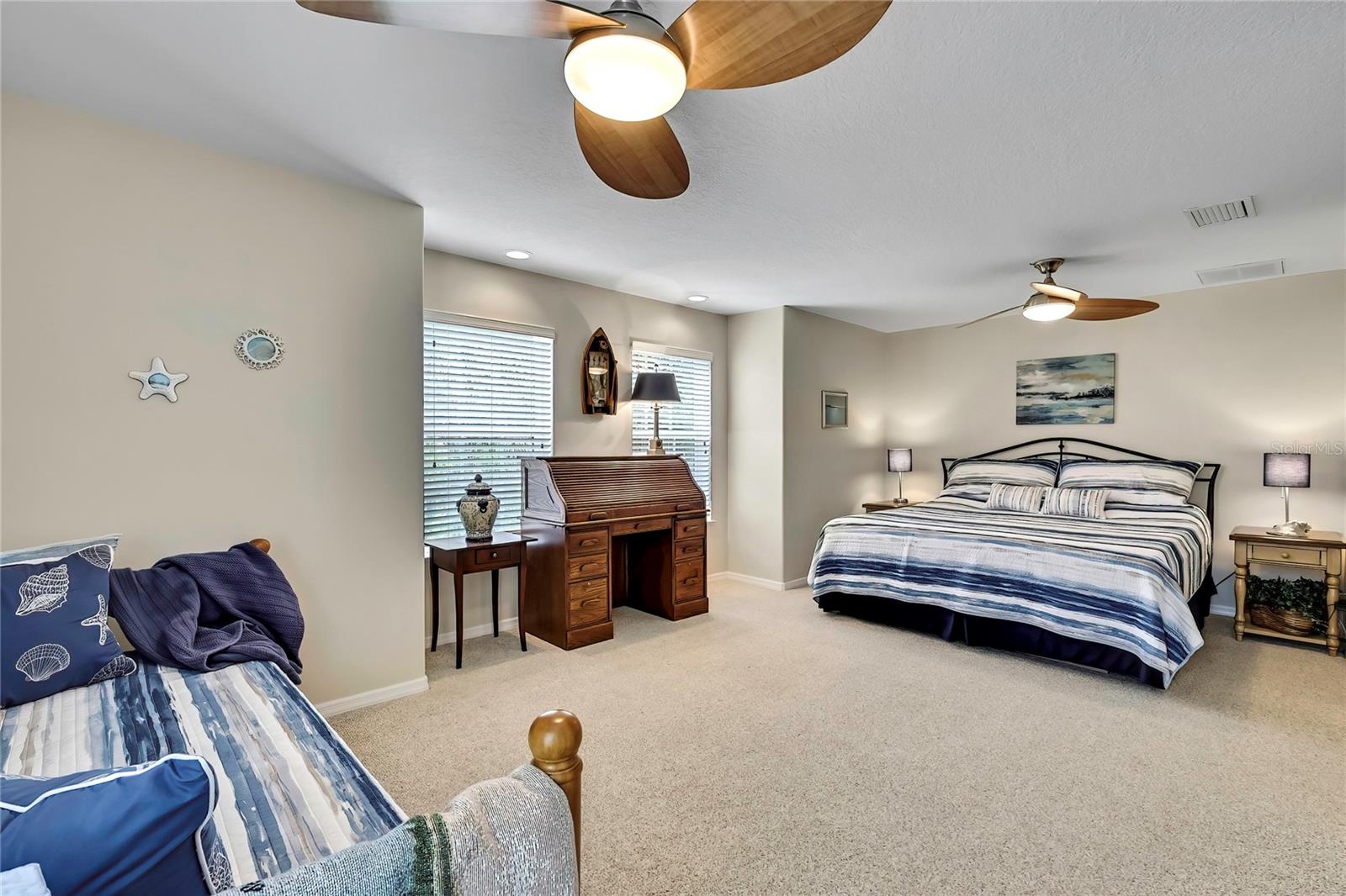 Image 24 of 51 For 11960 Blue Bayou Court 361
