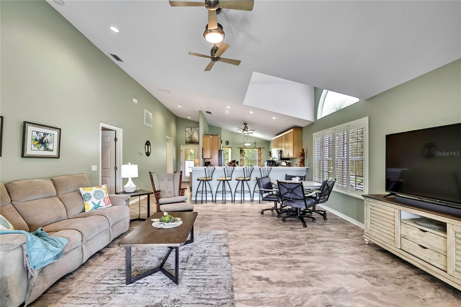 Image 4 of 51 For 11960 Blue Bayou Court 361