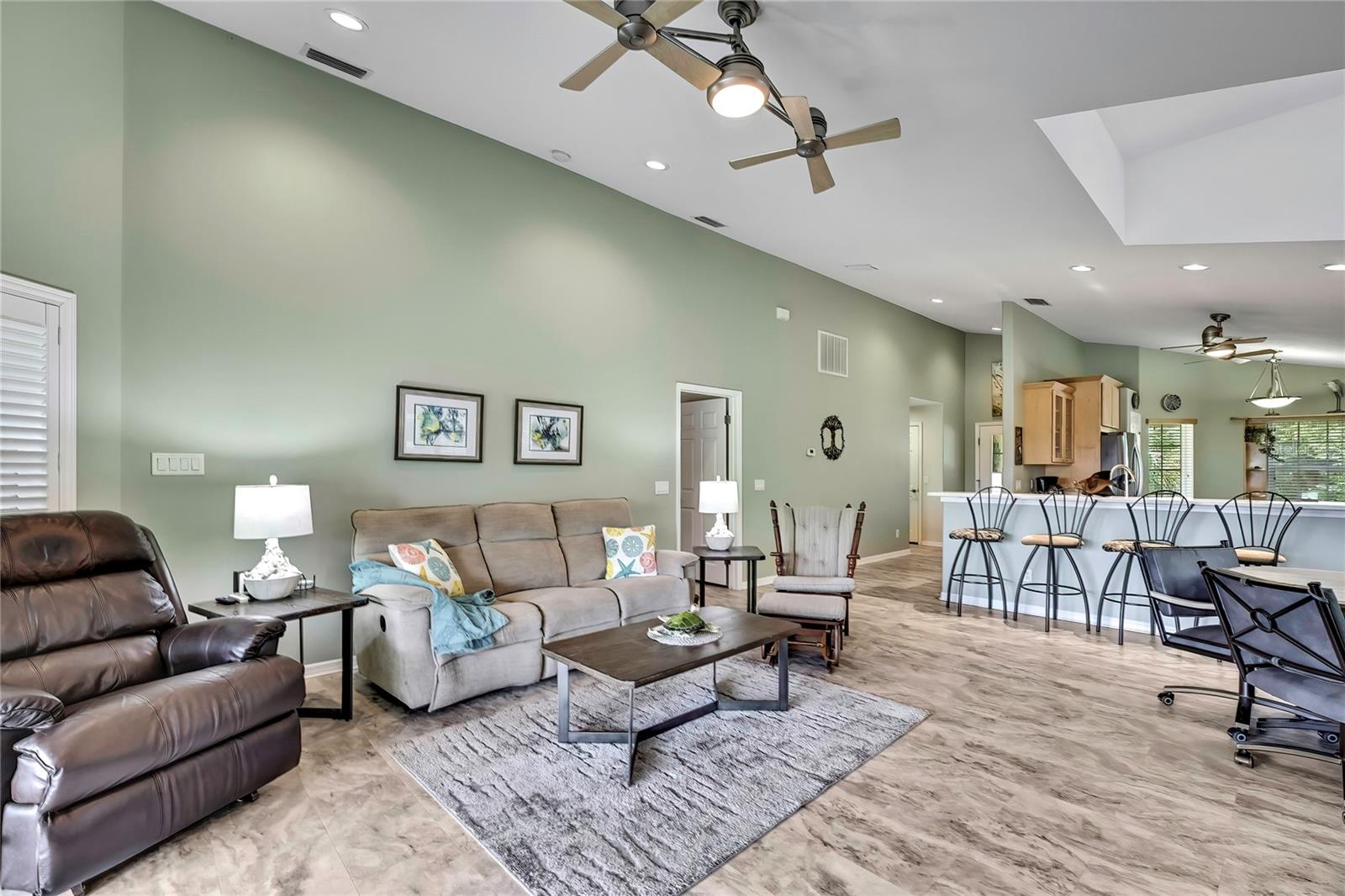 Image 5 of 51 For 11960 Blue Bayou Court 361