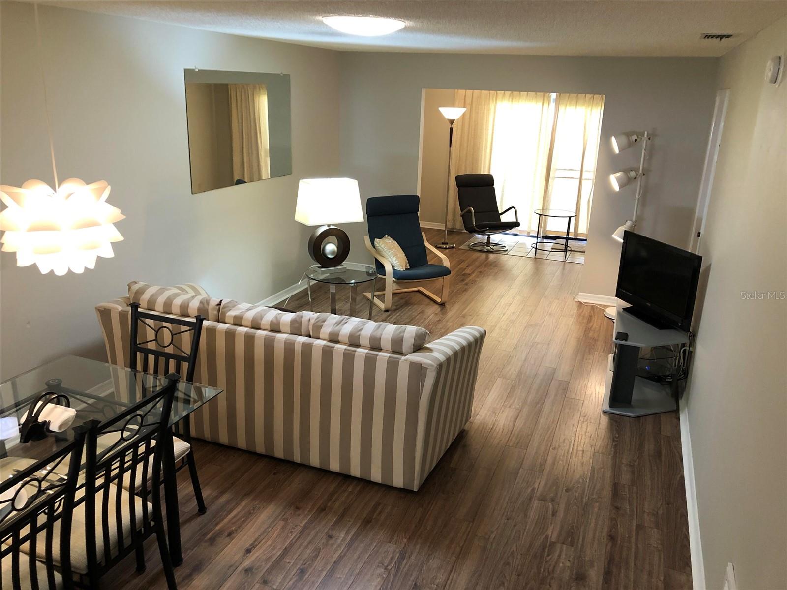 Image 11 of 22 For 13250 Ridge Road 1-7