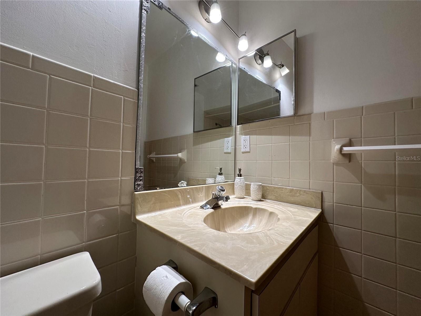 Image 19 of 22 For 13250 Ridge Road 1-7