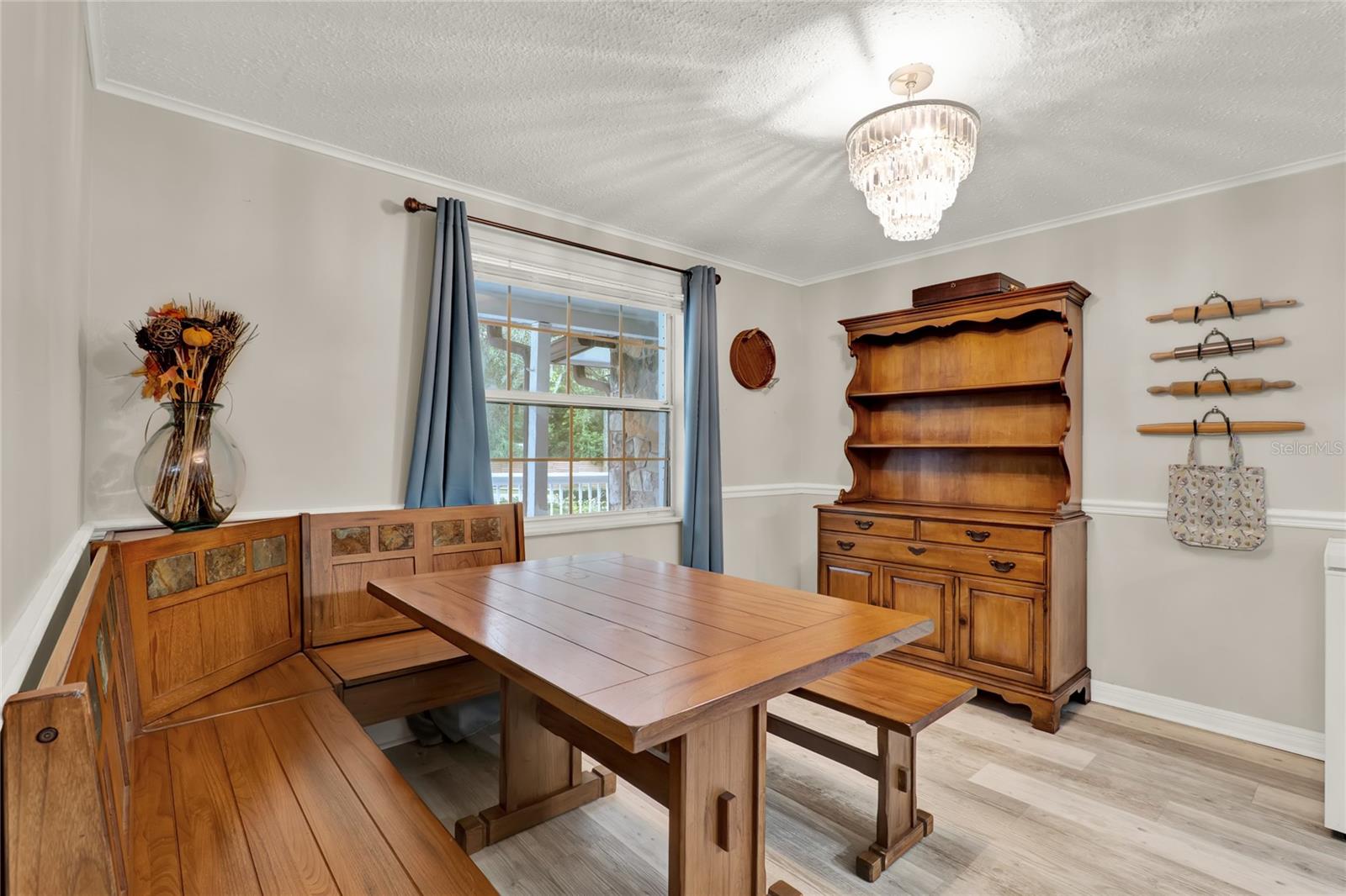 Image 12 of 43 For 1745 Yvonne Street