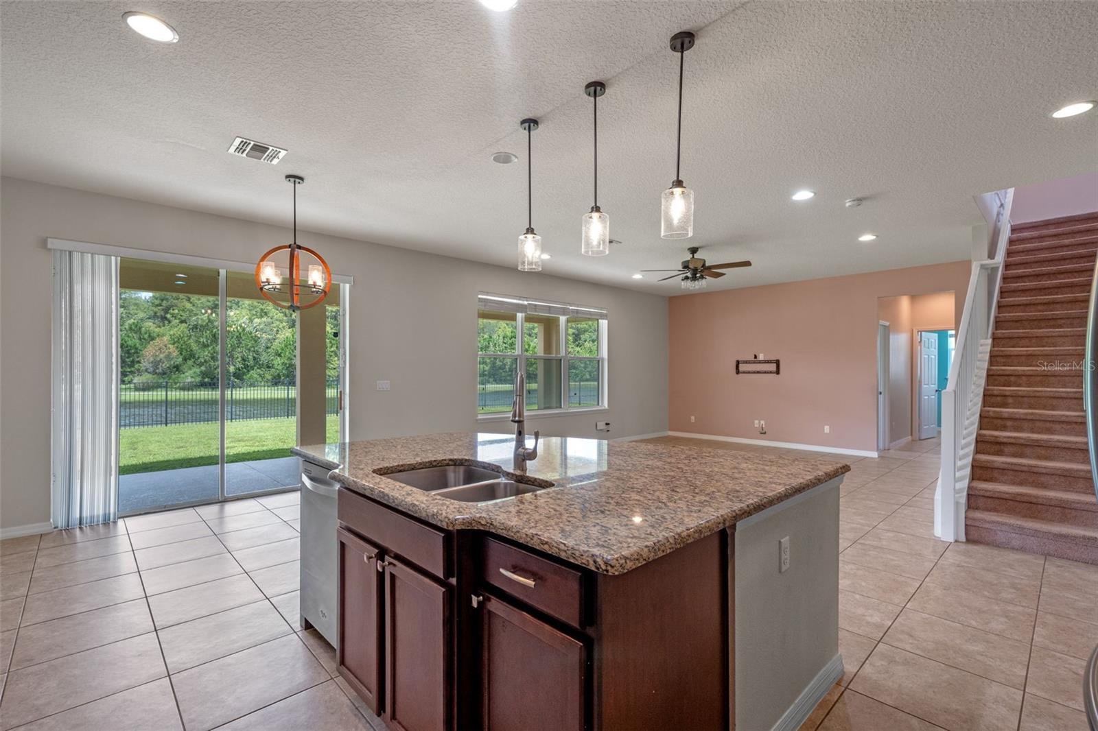 Image 20 of 80 For 3700 Mt Vernon Way
