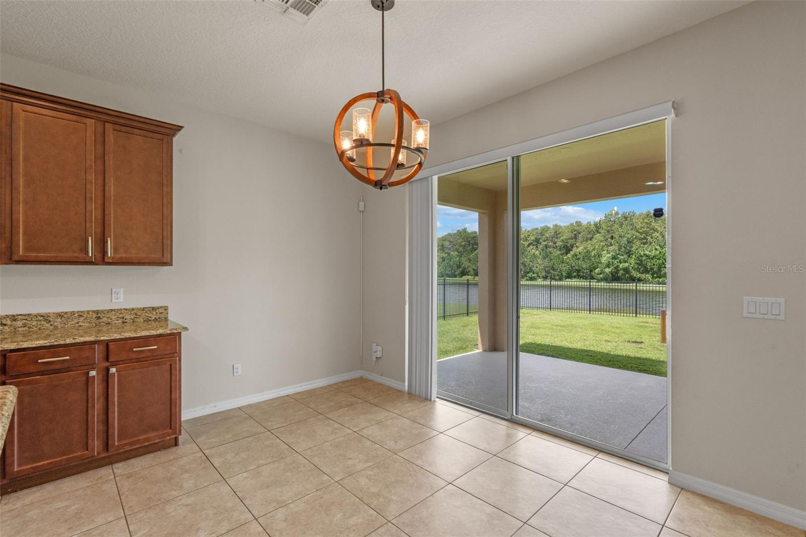 Image 22 of 80 For 3700 Mt Vernon Way