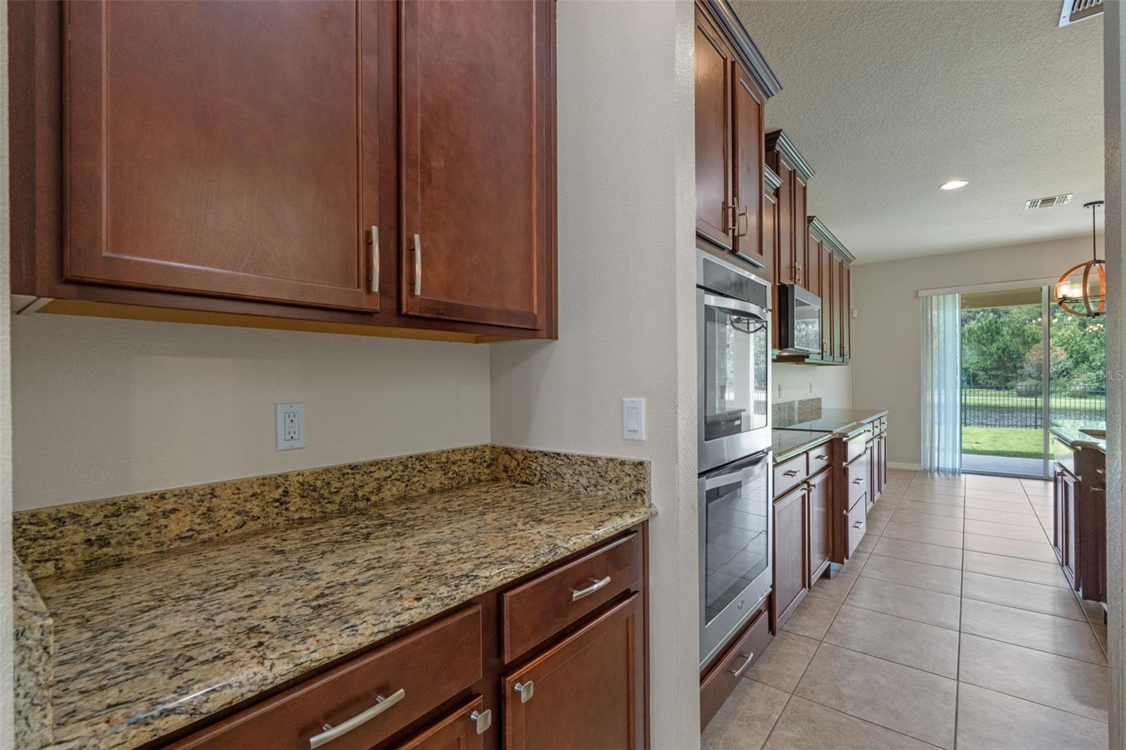 Image 23 of 80 For 3700 Mt Vernon Way