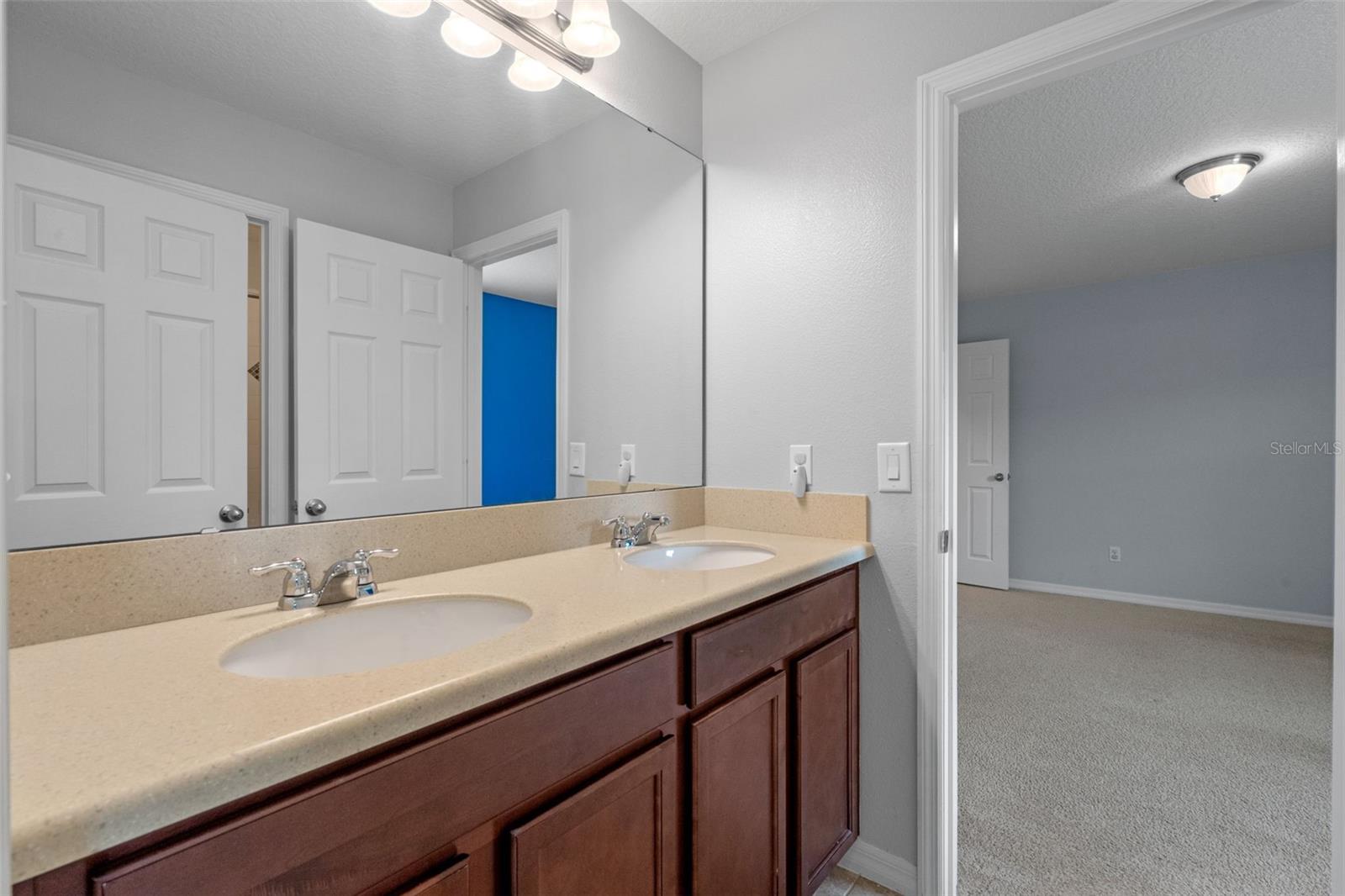 Image 32 of 80 For 3700 Mt Vernon Way