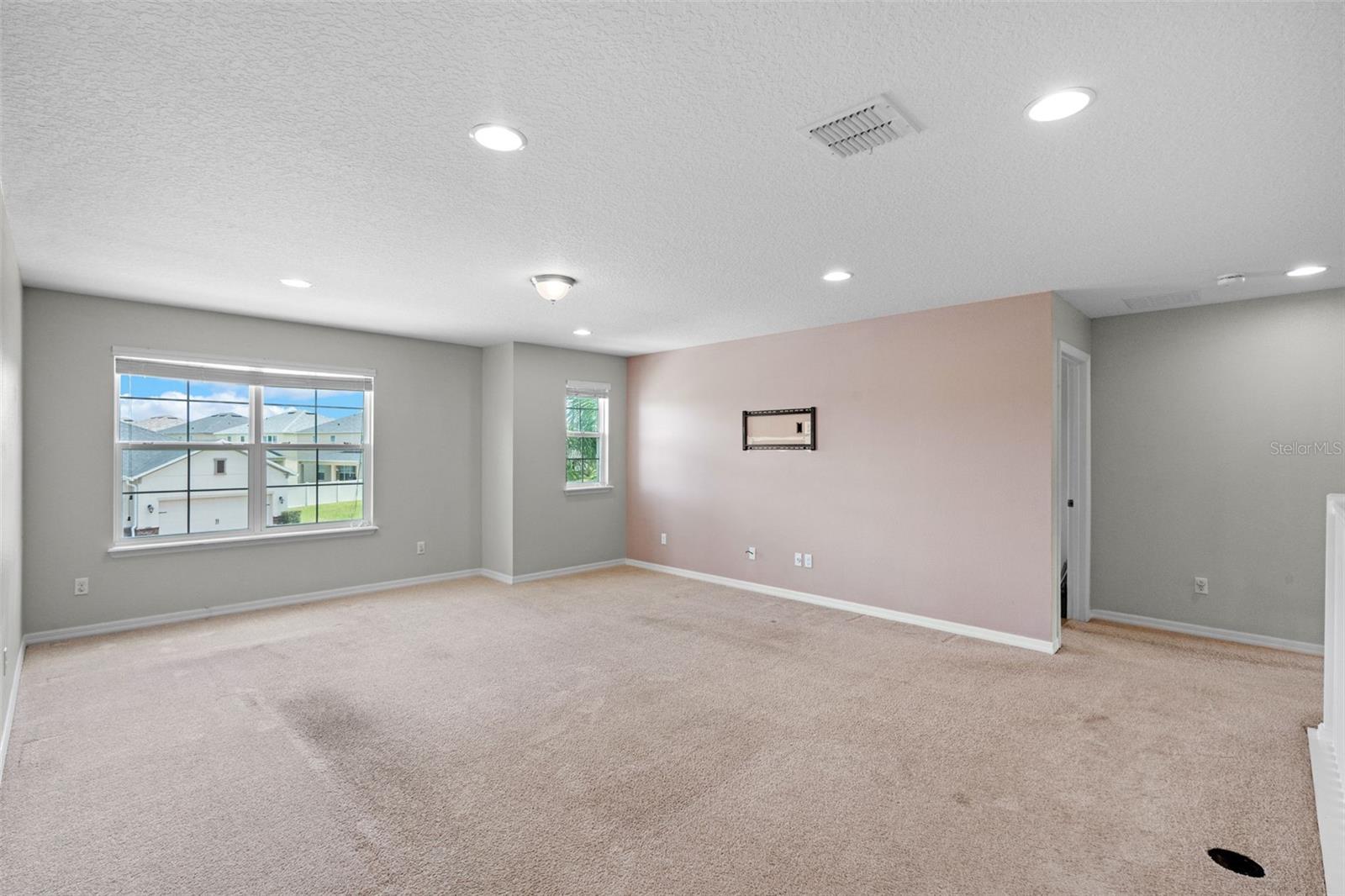 Image 41 of 80 For 3700 Mt Vernon Way