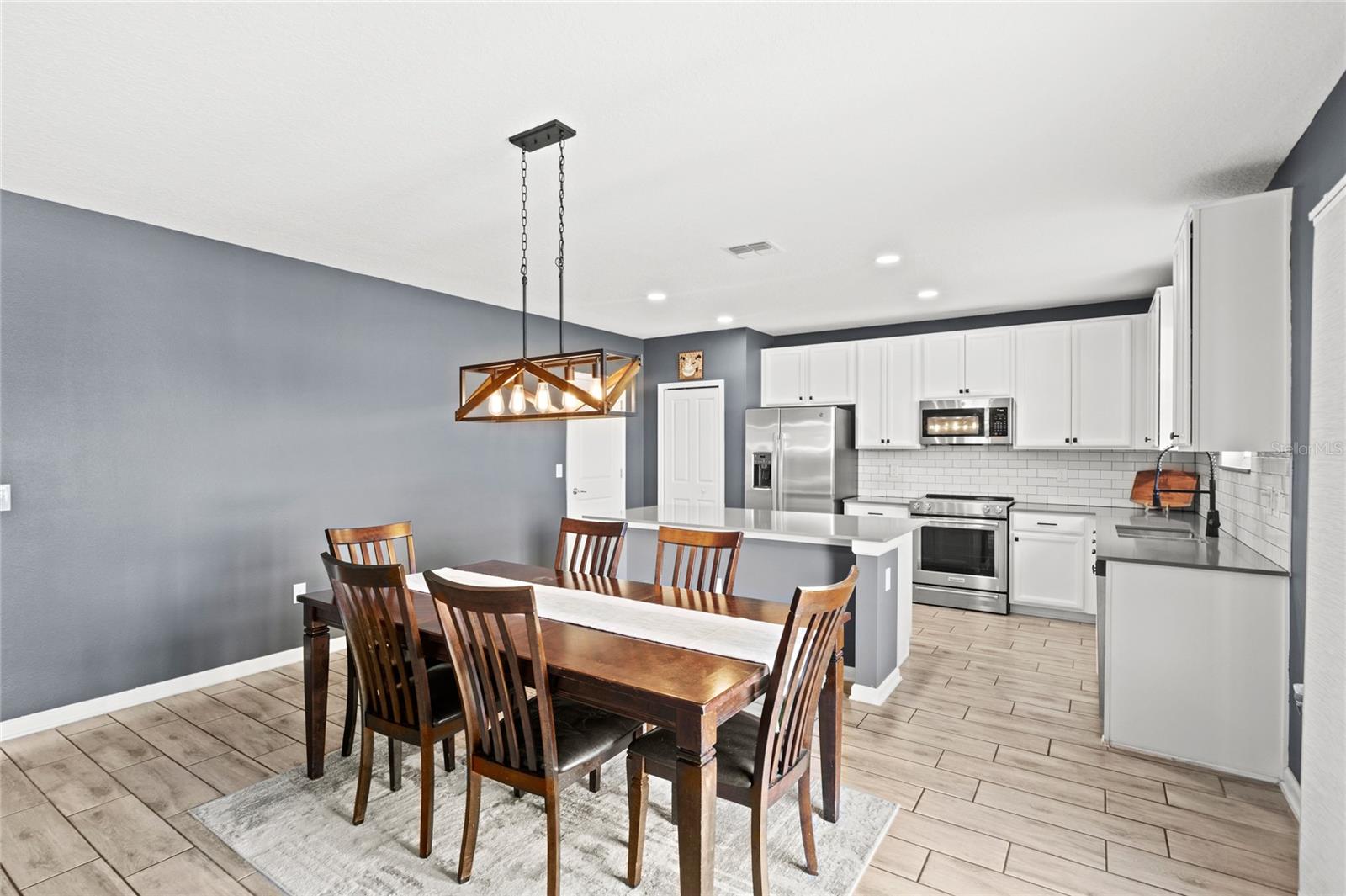 Image 11 of 37 For 1263 Lassen Street