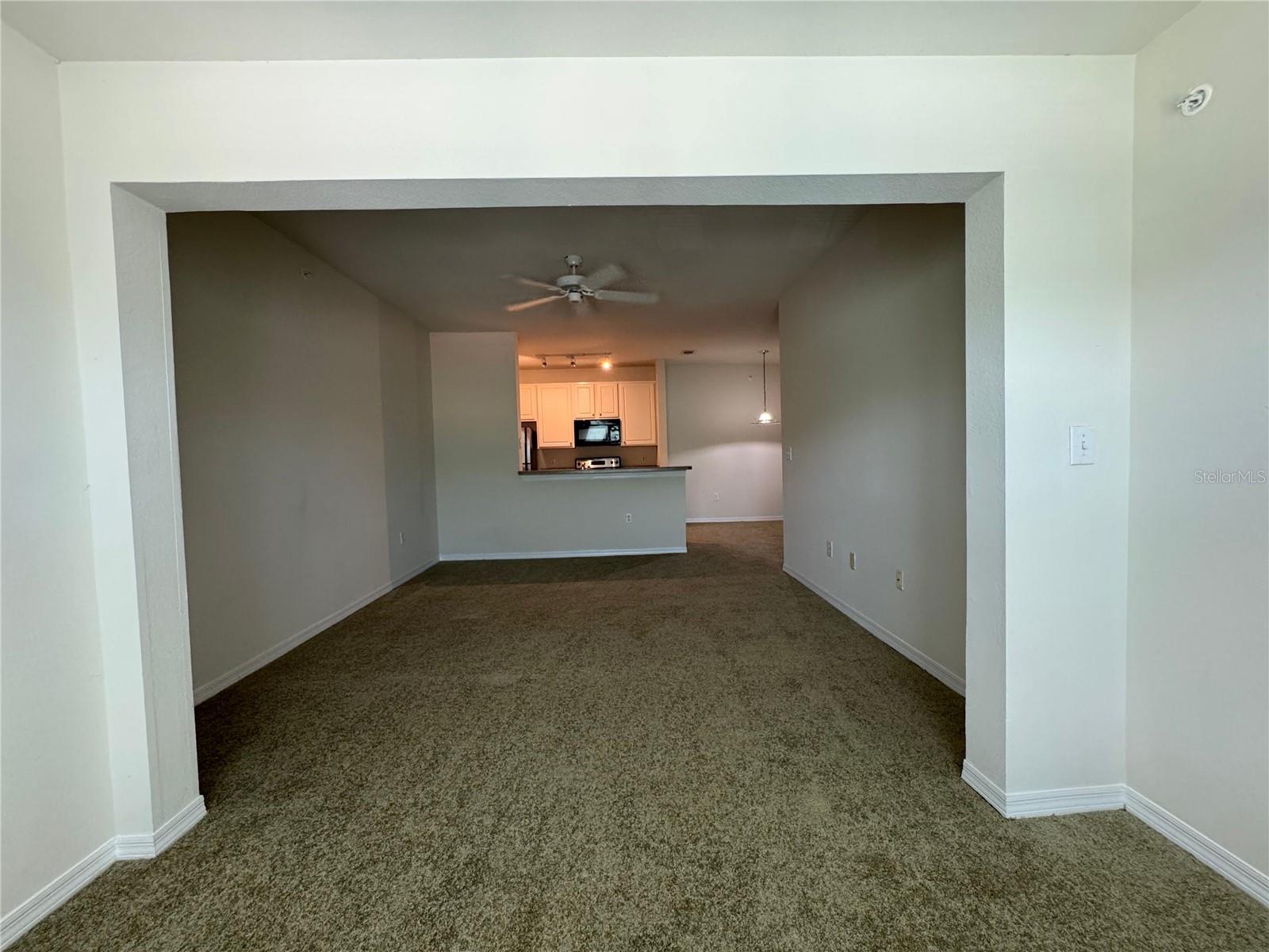 Image 5 of 16 For 5459 Vineland Road 4304
