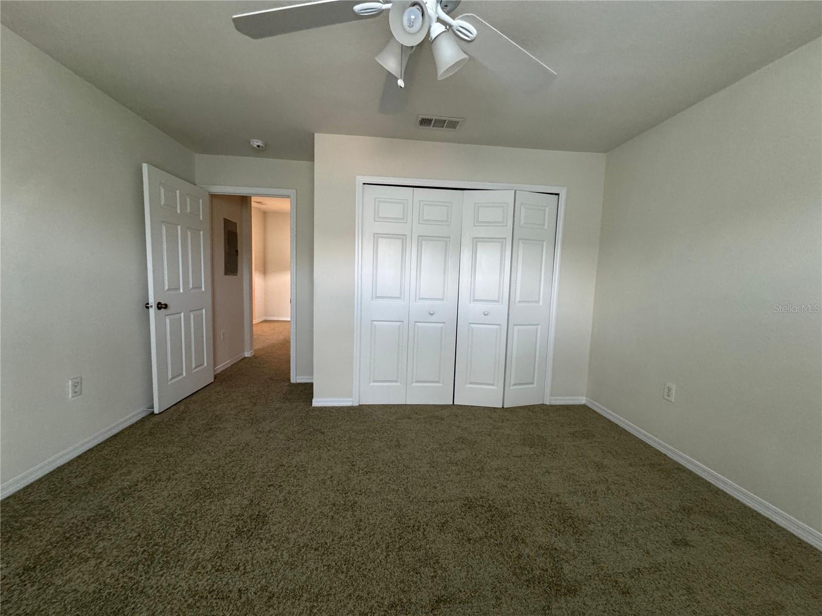 Image 9 of 16 For 5459 Vineland Road 4304