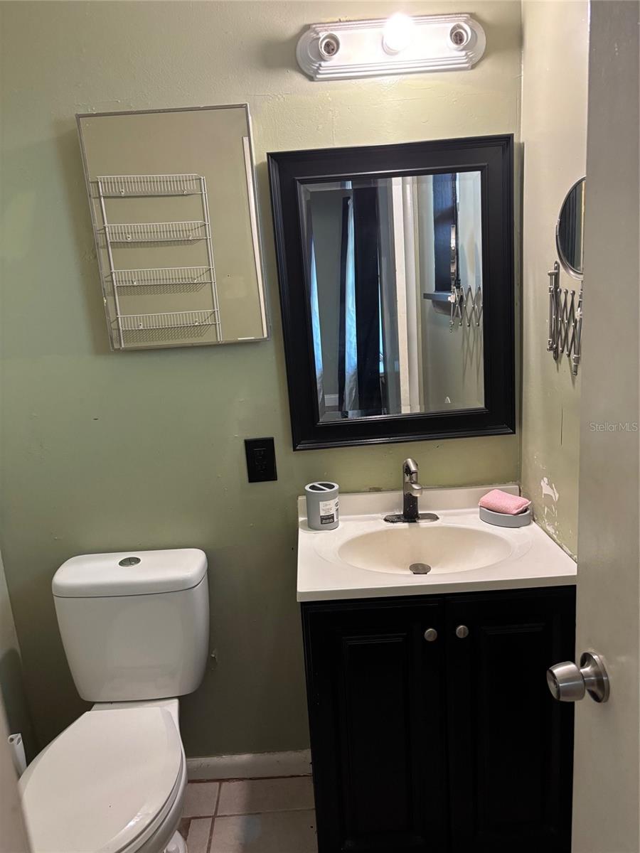 Image 9 of 12 For 244 Hastings Street