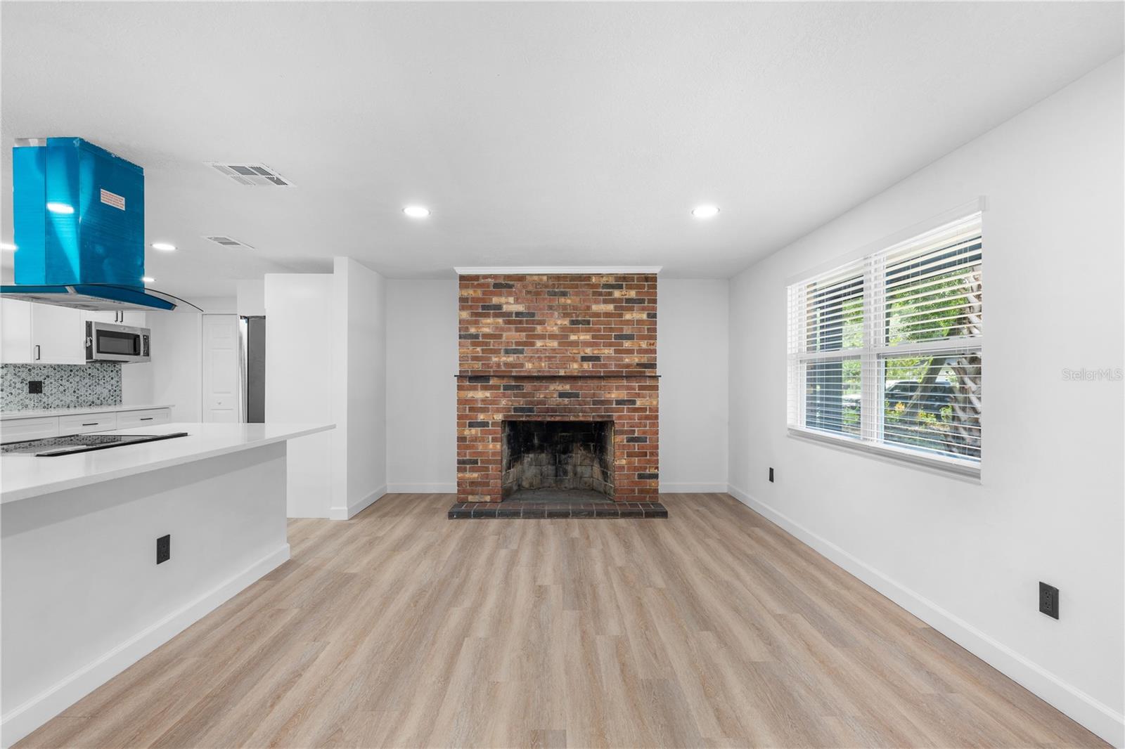 Image 5 of 25 For 2330 Pleasant Drive