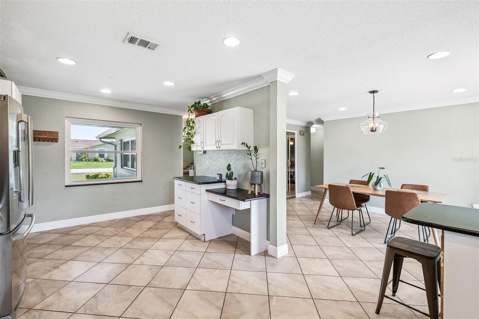 Image 10 of 25 For 8428 Auburn Circle