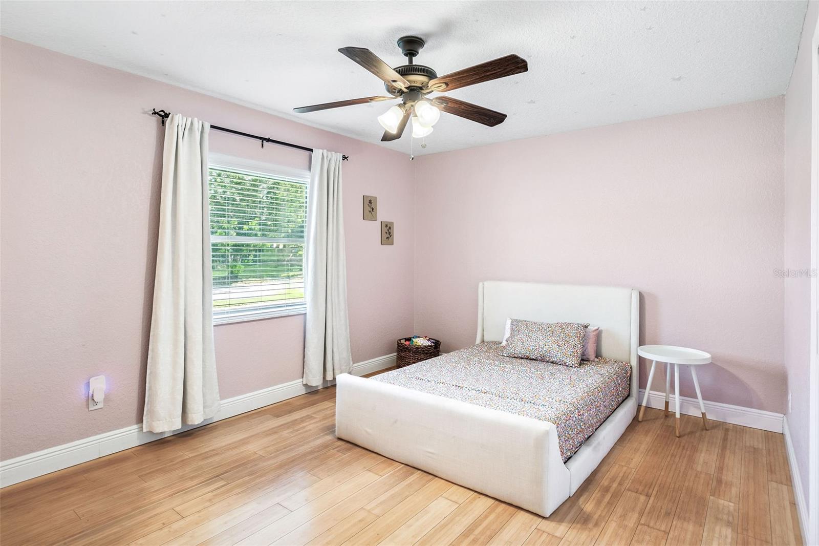 Image 14 of 25 For 8428 Auburn Circle