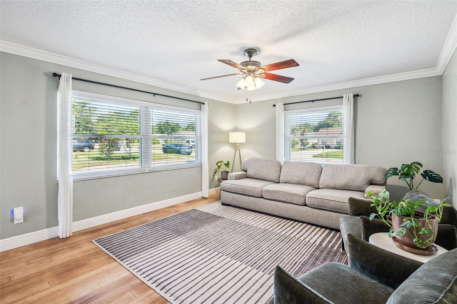 Image 3 of 25 For 8428 Auburn Circle