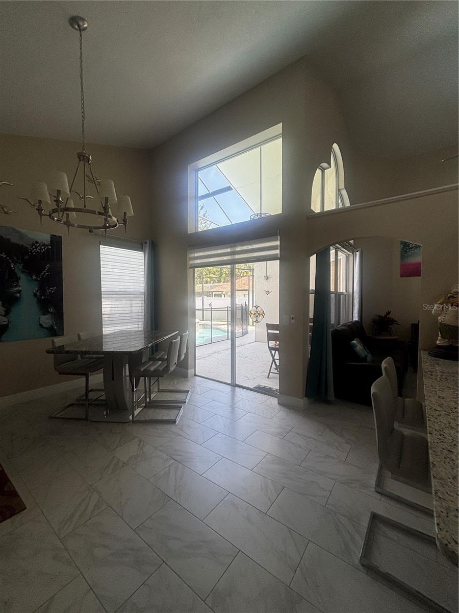 Image 15 of 33 For 12672 Lakebrook Drive