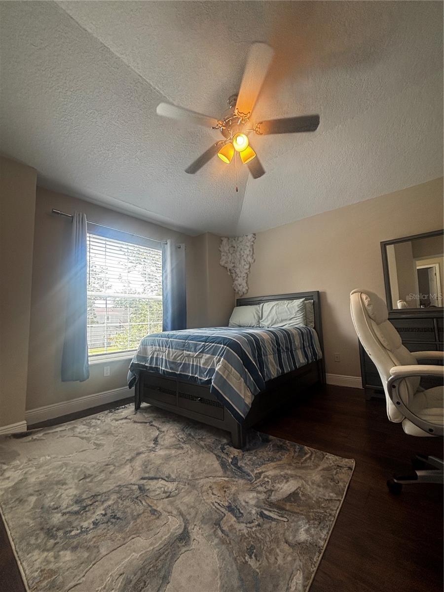 Image 24 of 33 For 12672 Lakebrook Drive