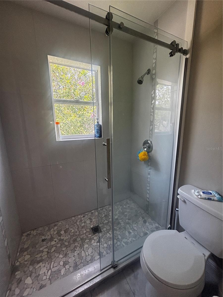 Image 26 of 33 For 12672 Lakebrook Drive