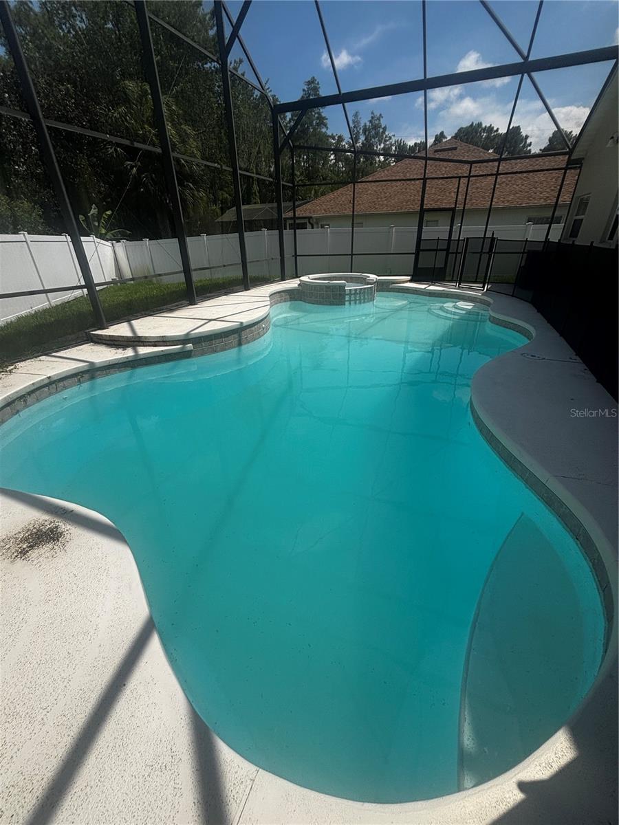 Image 33 of 33 For 12672 Lakebrook Drive