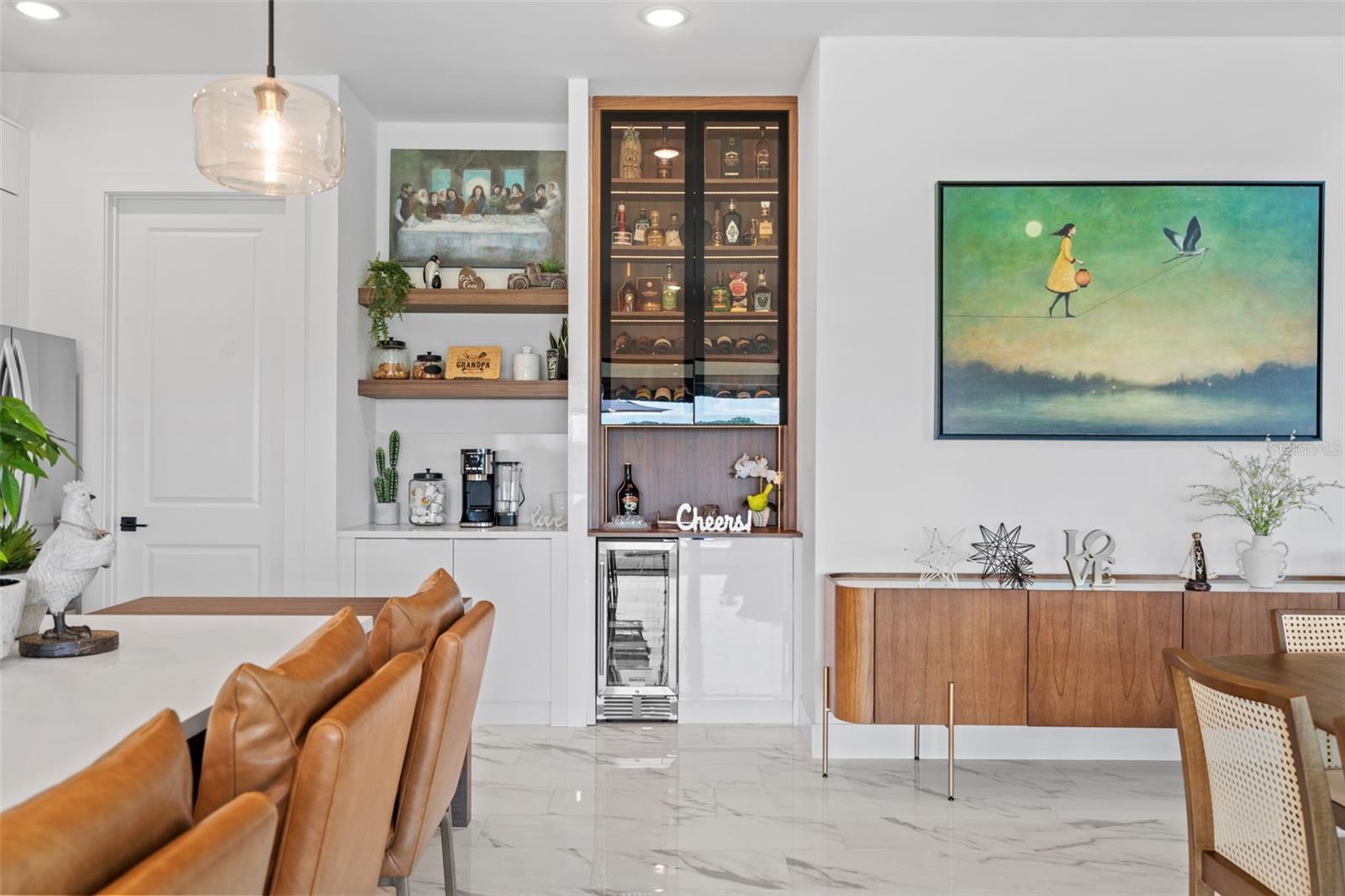 Image 14 of 41 For 15821 Vetta Drive
