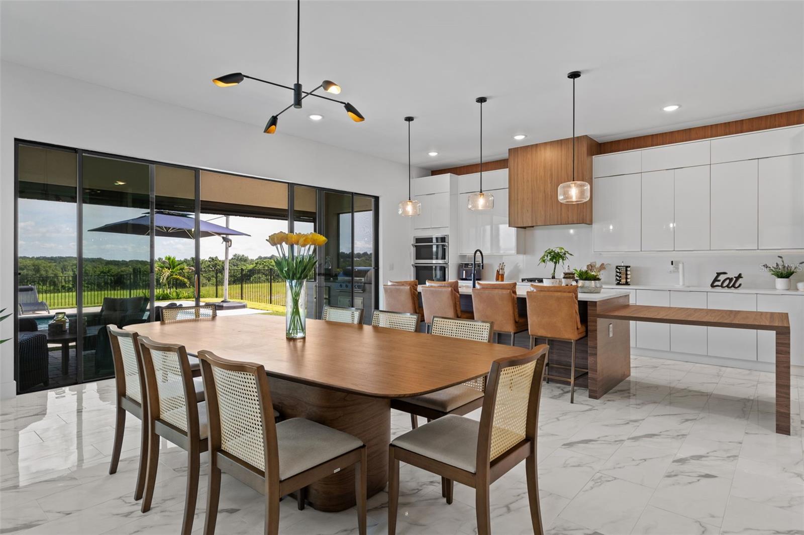Image 15 of 41 For 15821 Vetta Drive