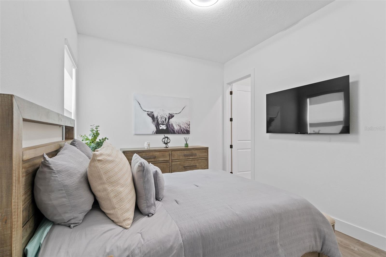 Image 26 of 41 For 15821 Vetta Drive