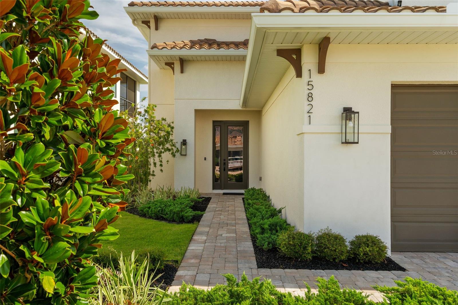 Image 3 of 41 For 15821 Vetta Drive