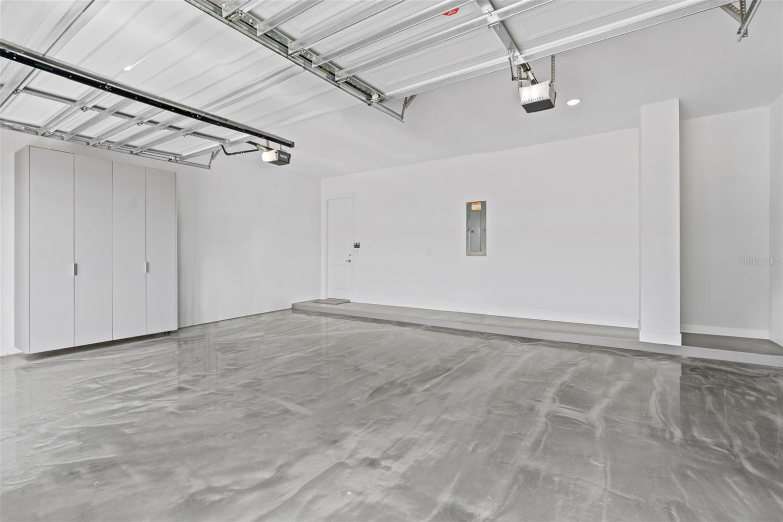 Image 39 of 41 For 15821 Vetta Drive