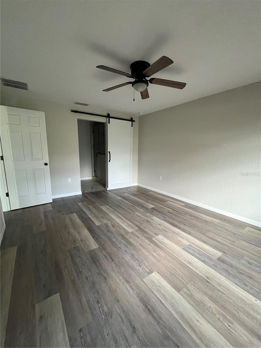 Image 11 of 20 For 125 2nd Street Se