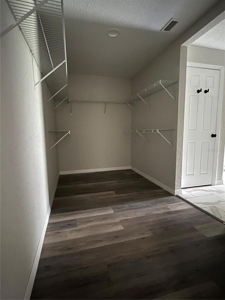 Image 16 of 20 For 125 2nd Street Se