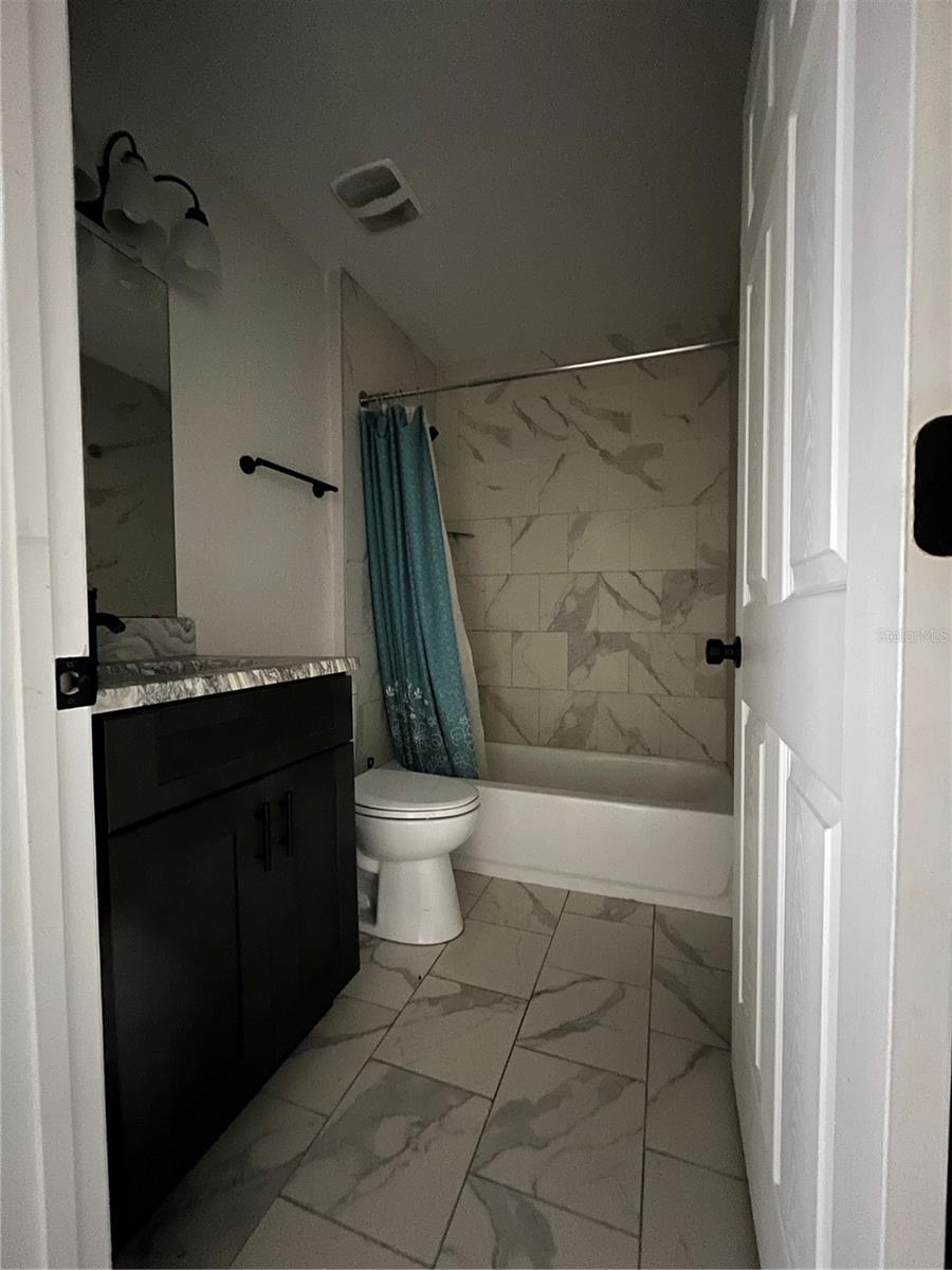 Image 19 of 20 For 125 2nd Street Se