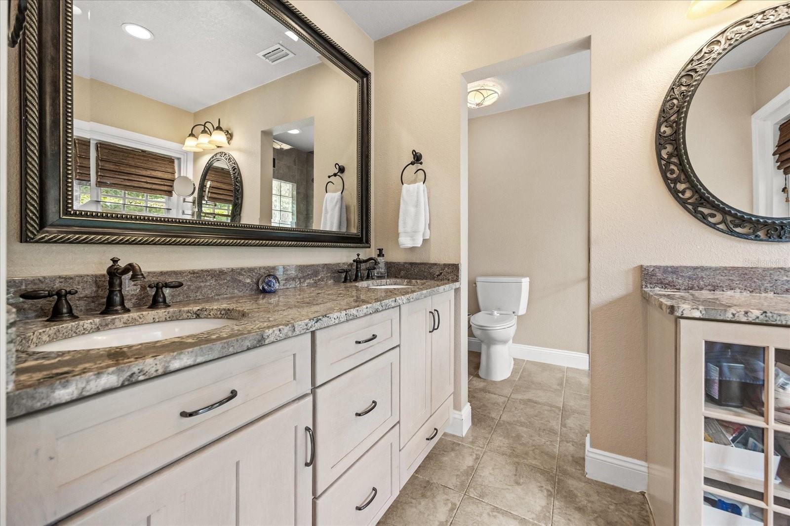 Image 26 of 63 For 205 Sweetwater Cove Boulevard