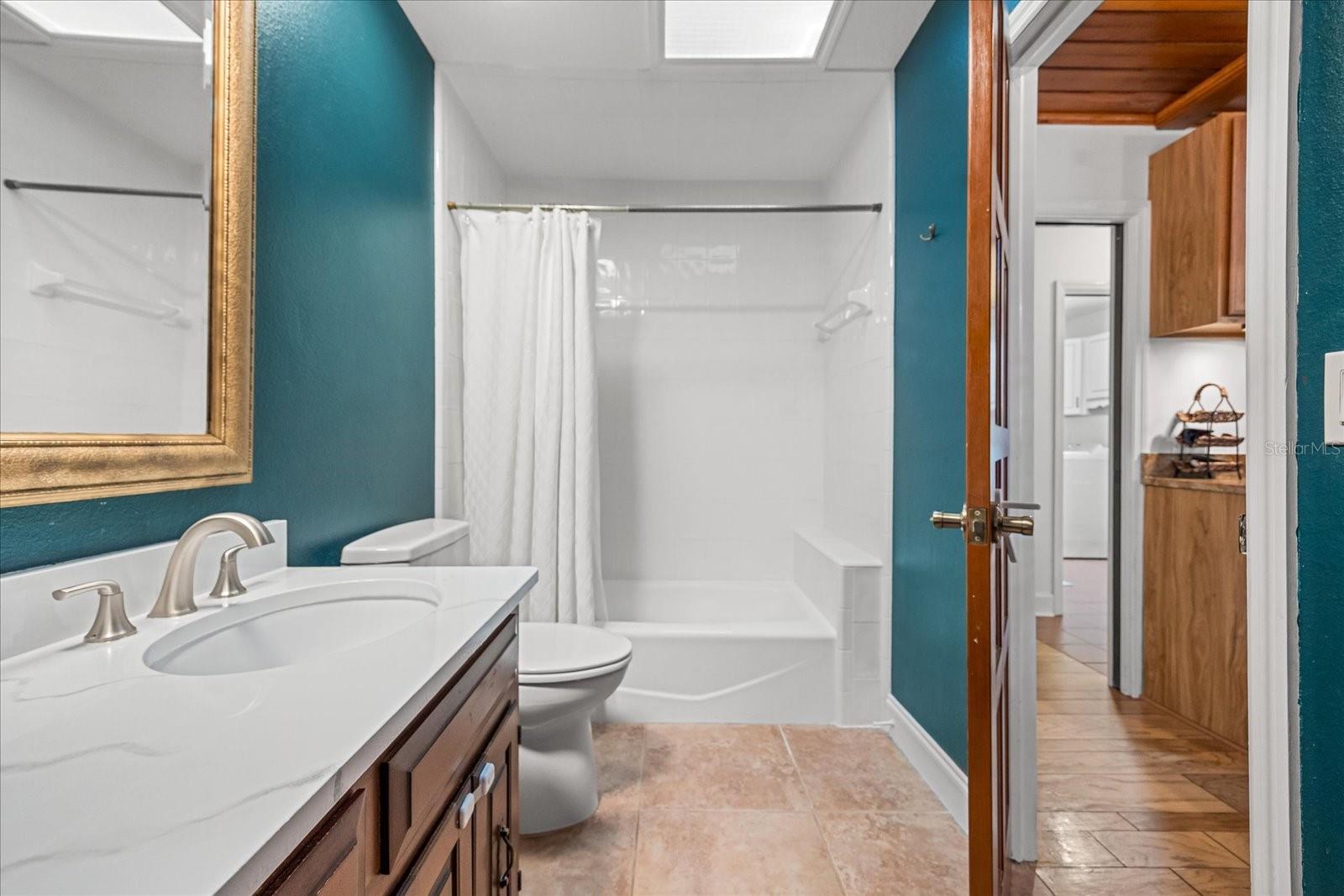 Image 34 of 63 For 205 Sweetwater Cove Boulevard