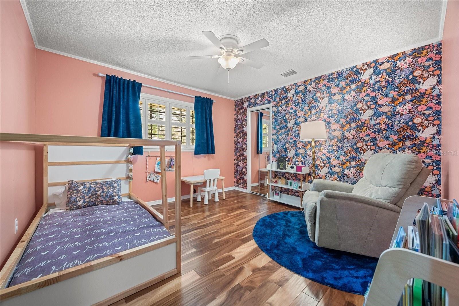 Image 35 of 63 For 205 Sweetwater Cove Boulevard