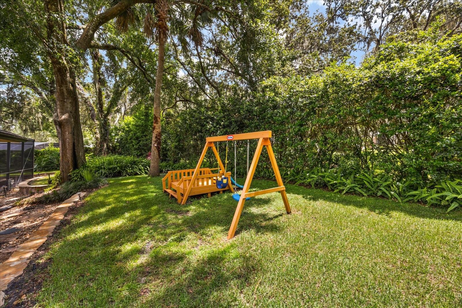 Image 58 of 63 For 205 Sweetwater Cove Boulevard