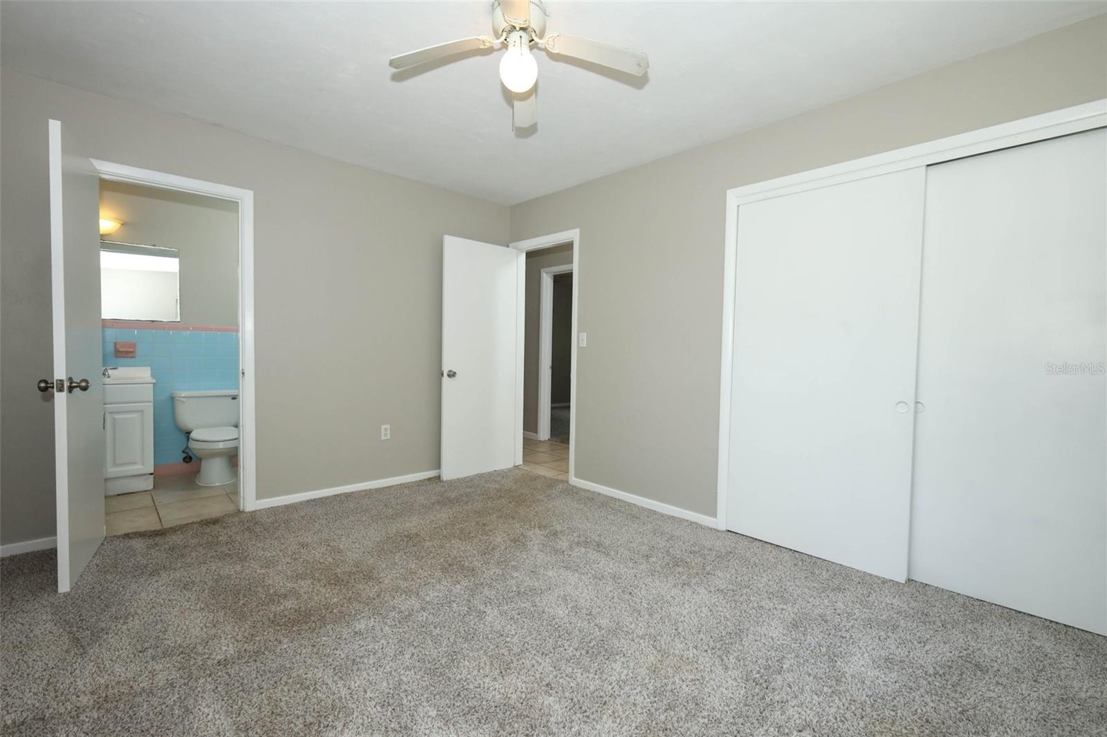 Image 20 of 47 For 904 Hall Street