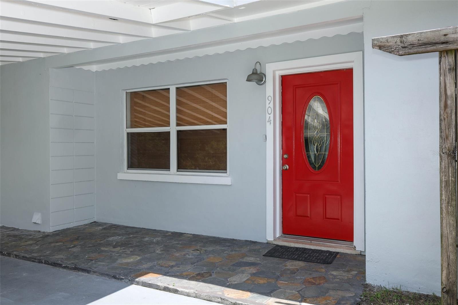 Image 3 of 47 For 904 Hall Street