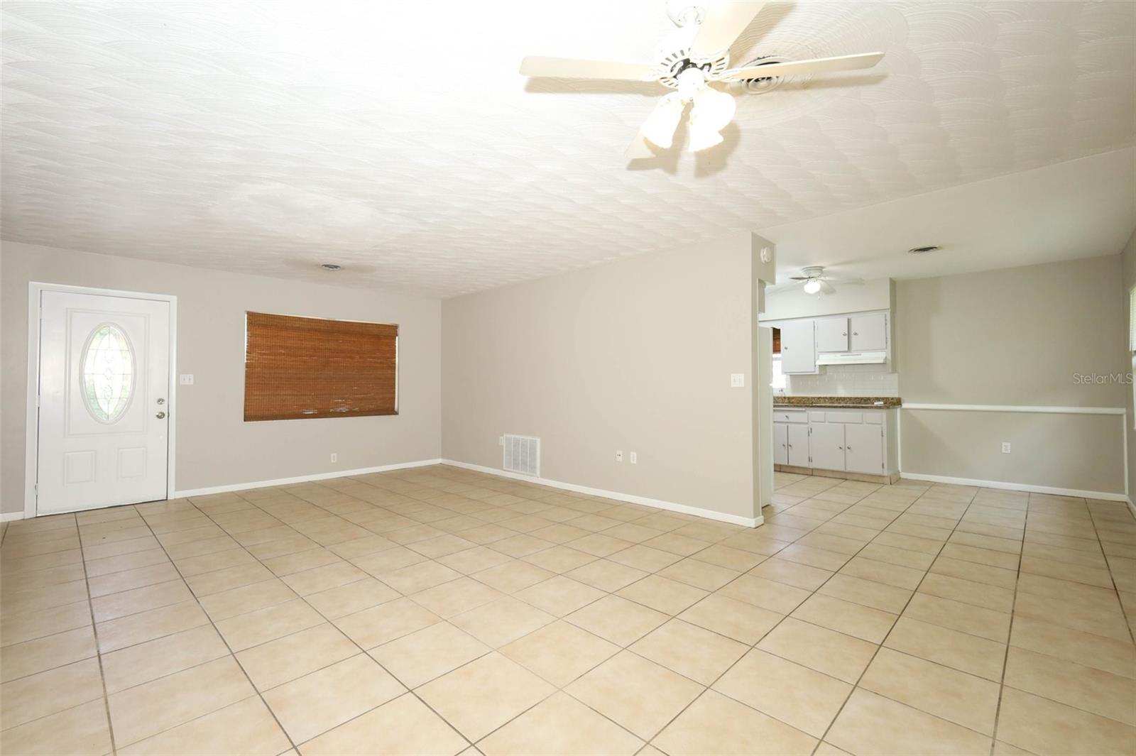 Image 8 of 47 For 904 Hall Street