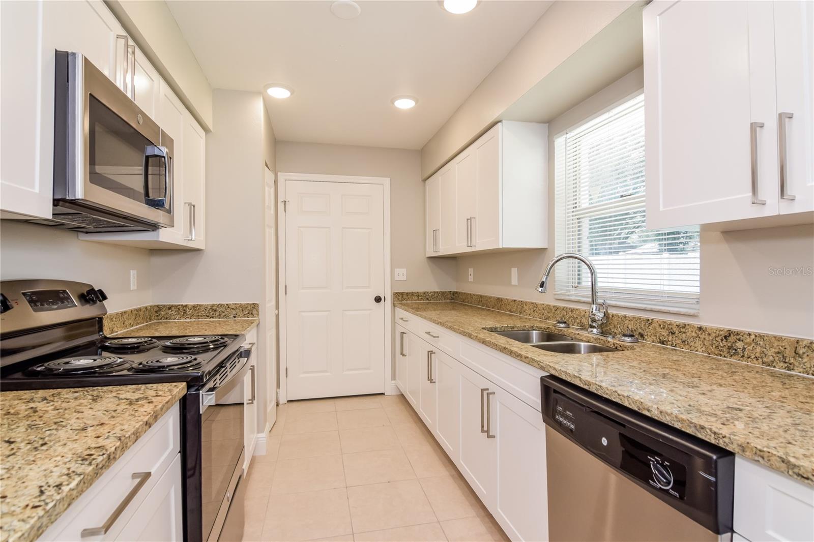 Image 5 of 16 For 6522 Dartmouth Road