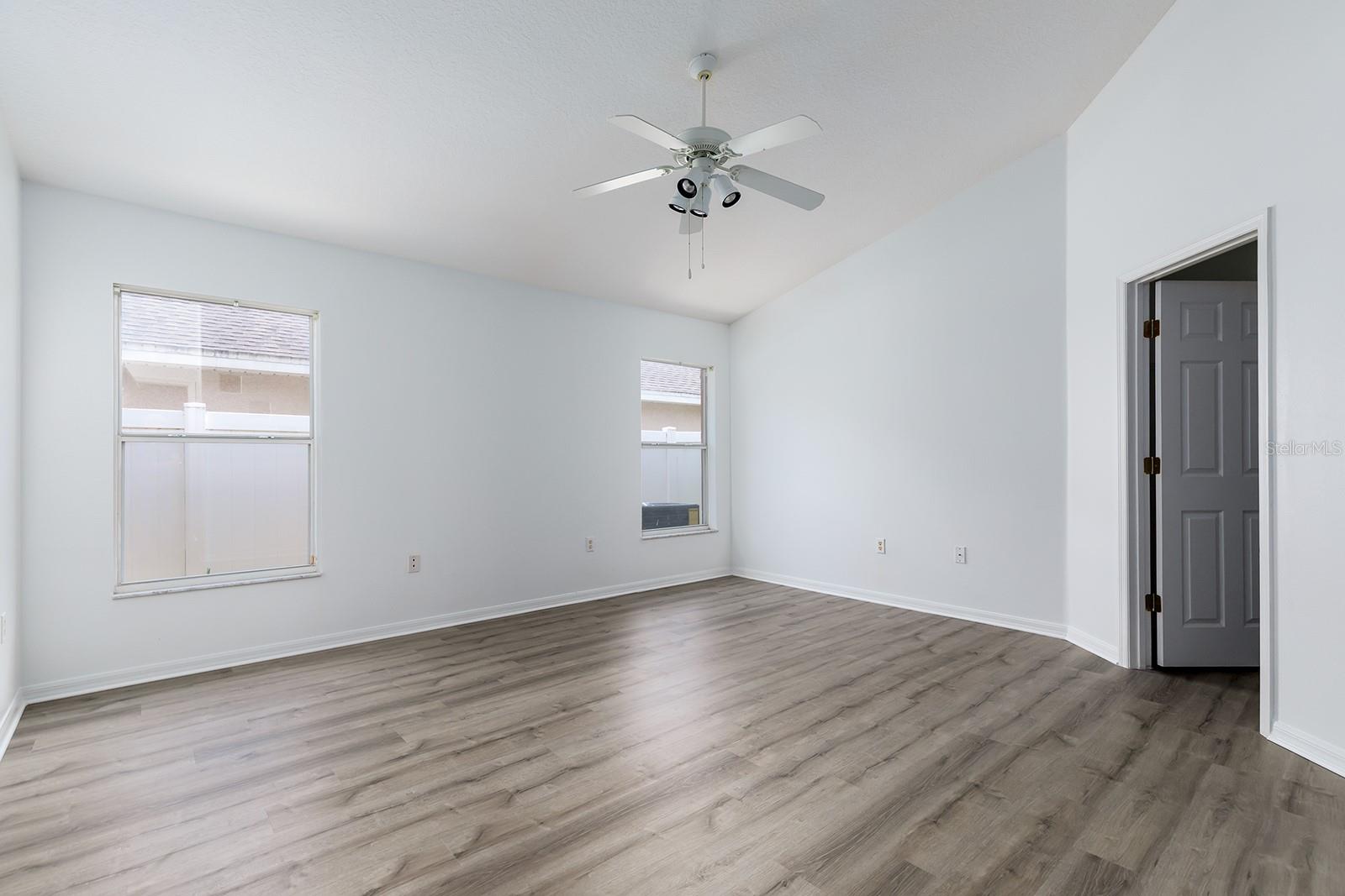 Image 12 of 21 For 3035 Morton Way
