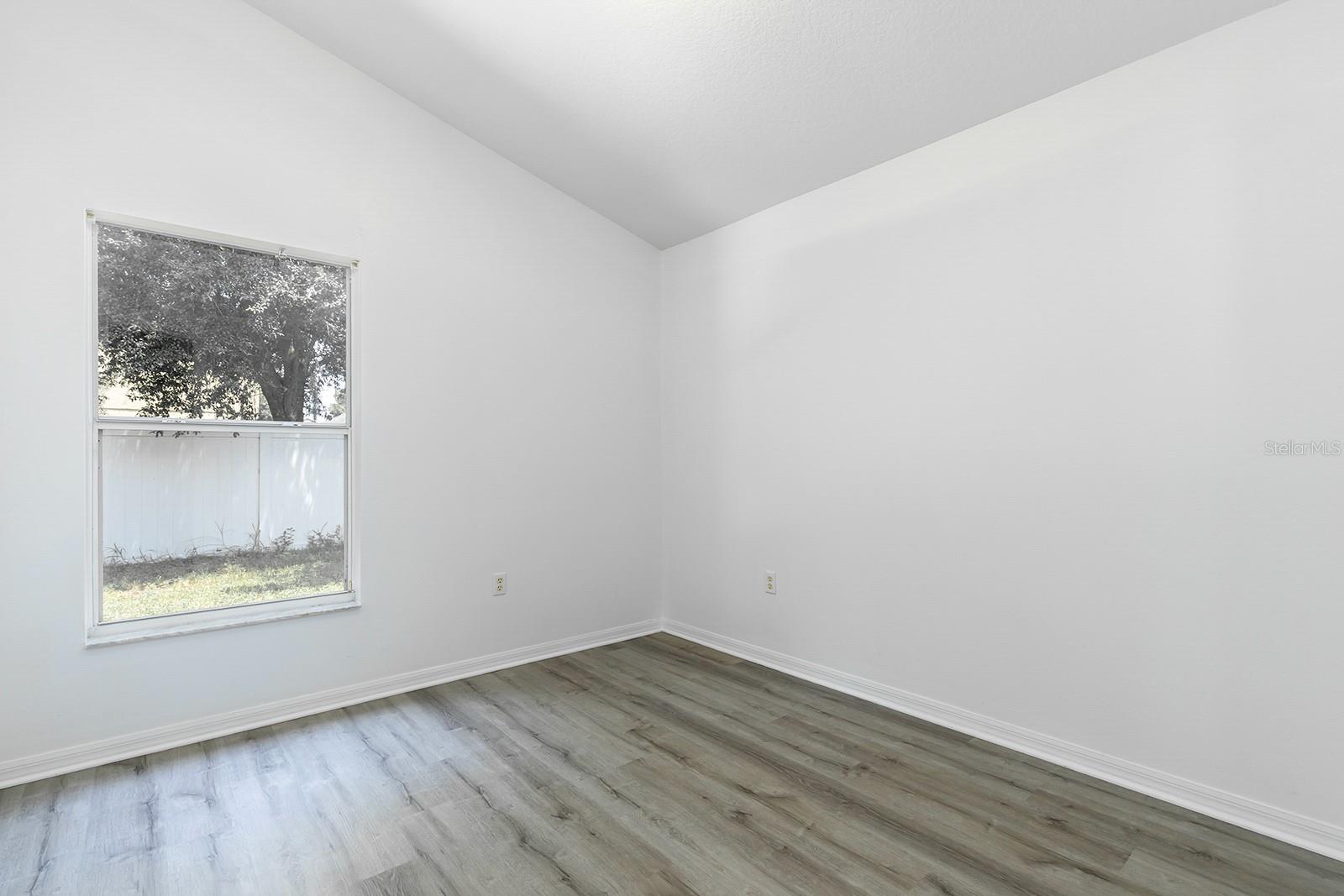 Image 17 of 21 For 3035 Morton Way