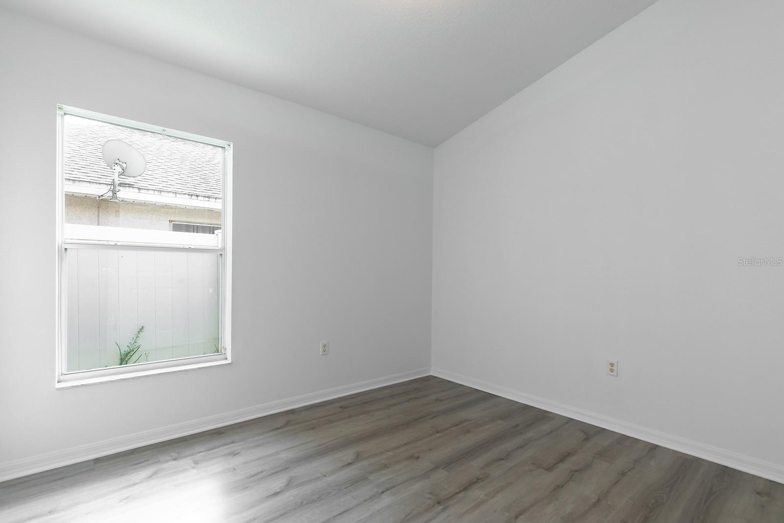 Image 19 of 21 For 3035 Morton Way