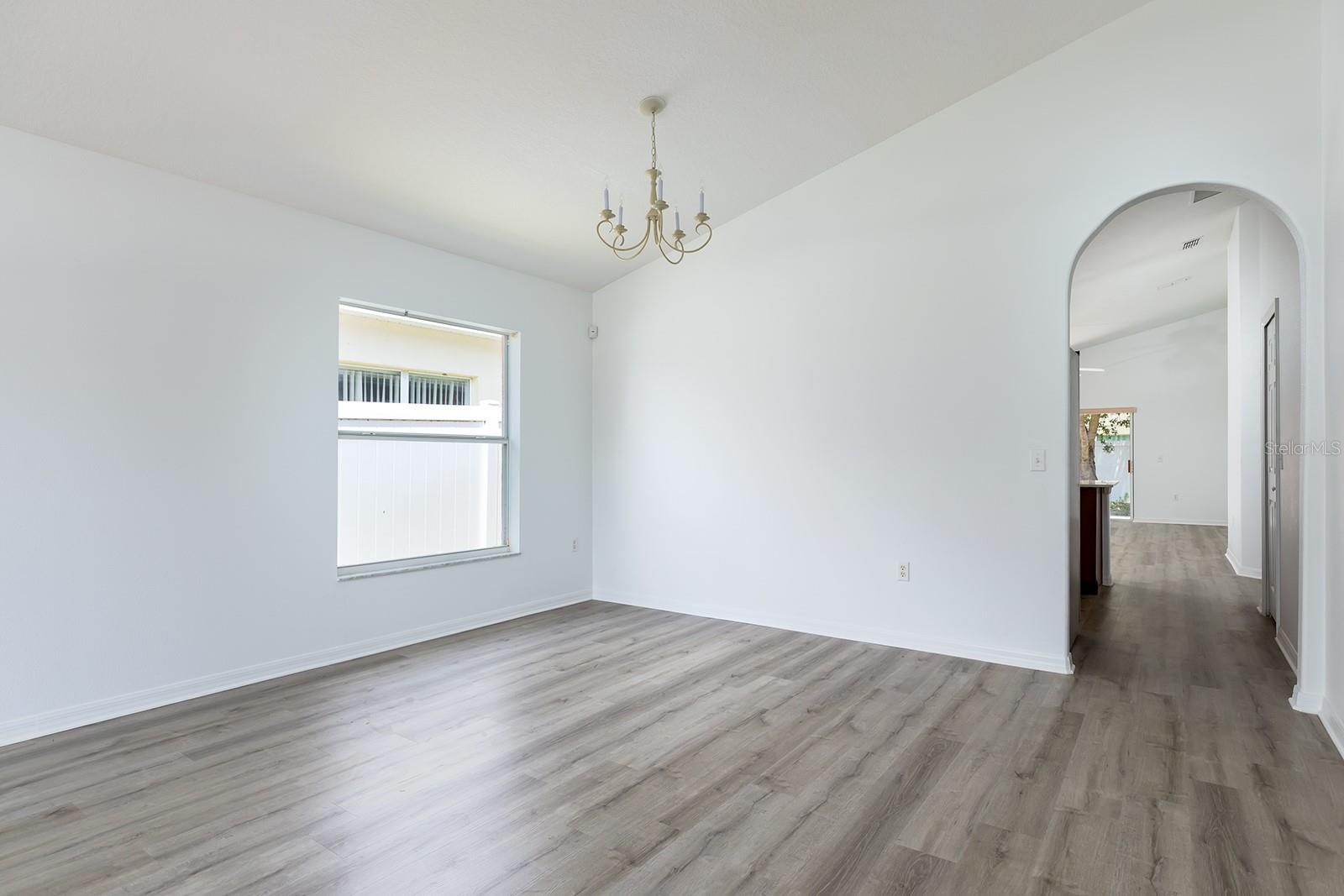 Image 6 of 21 For 3035 Morton Way