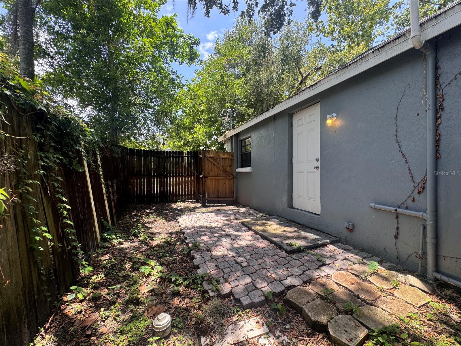 Image 11 of 29 For 1814 Diana Street