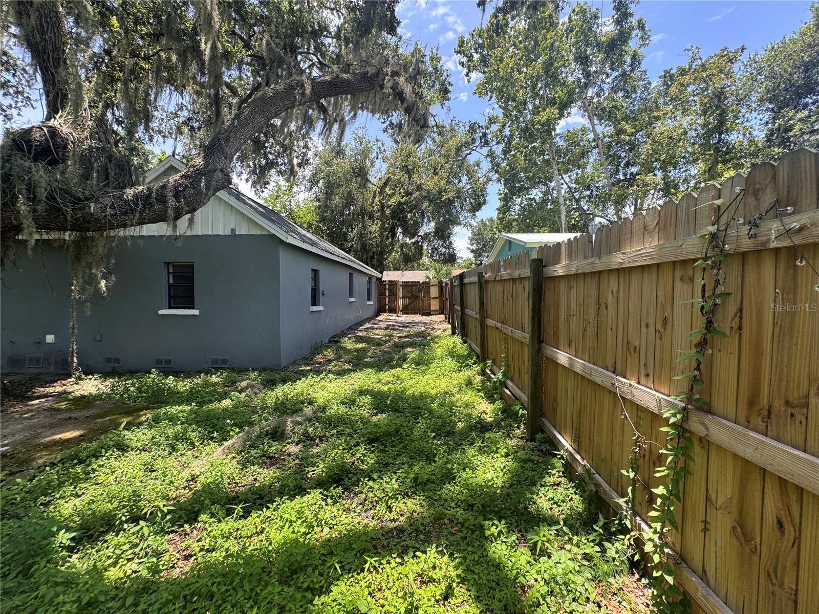 Image 9 of 29 For 1814 Diana Street